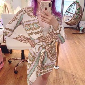Boohoo Petite Poppy Chain Print Woven Shift Dress